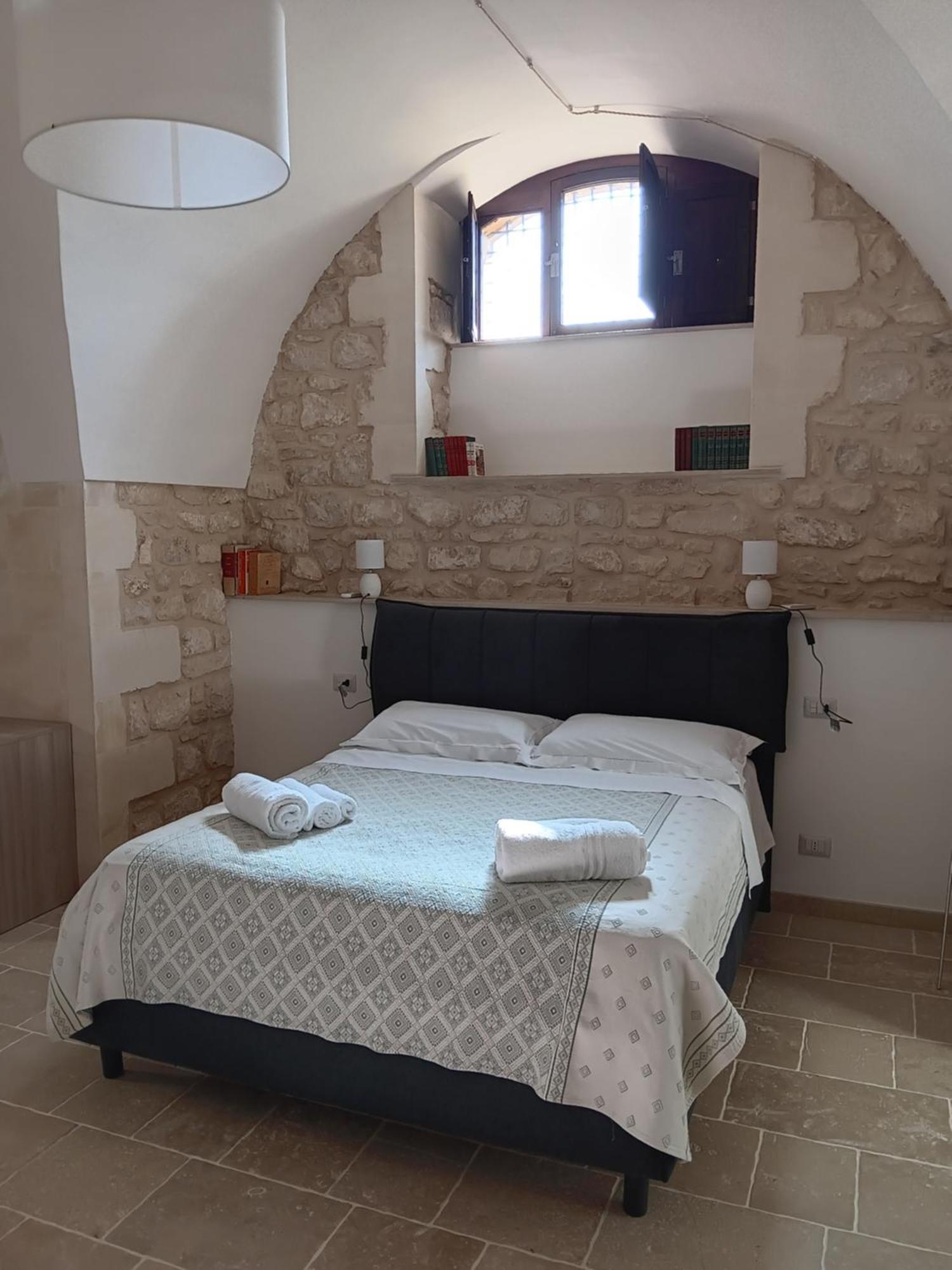 לינה וארוחת בוקר מודיקה Casa Sipione Papa מראה חיצוני תמונה