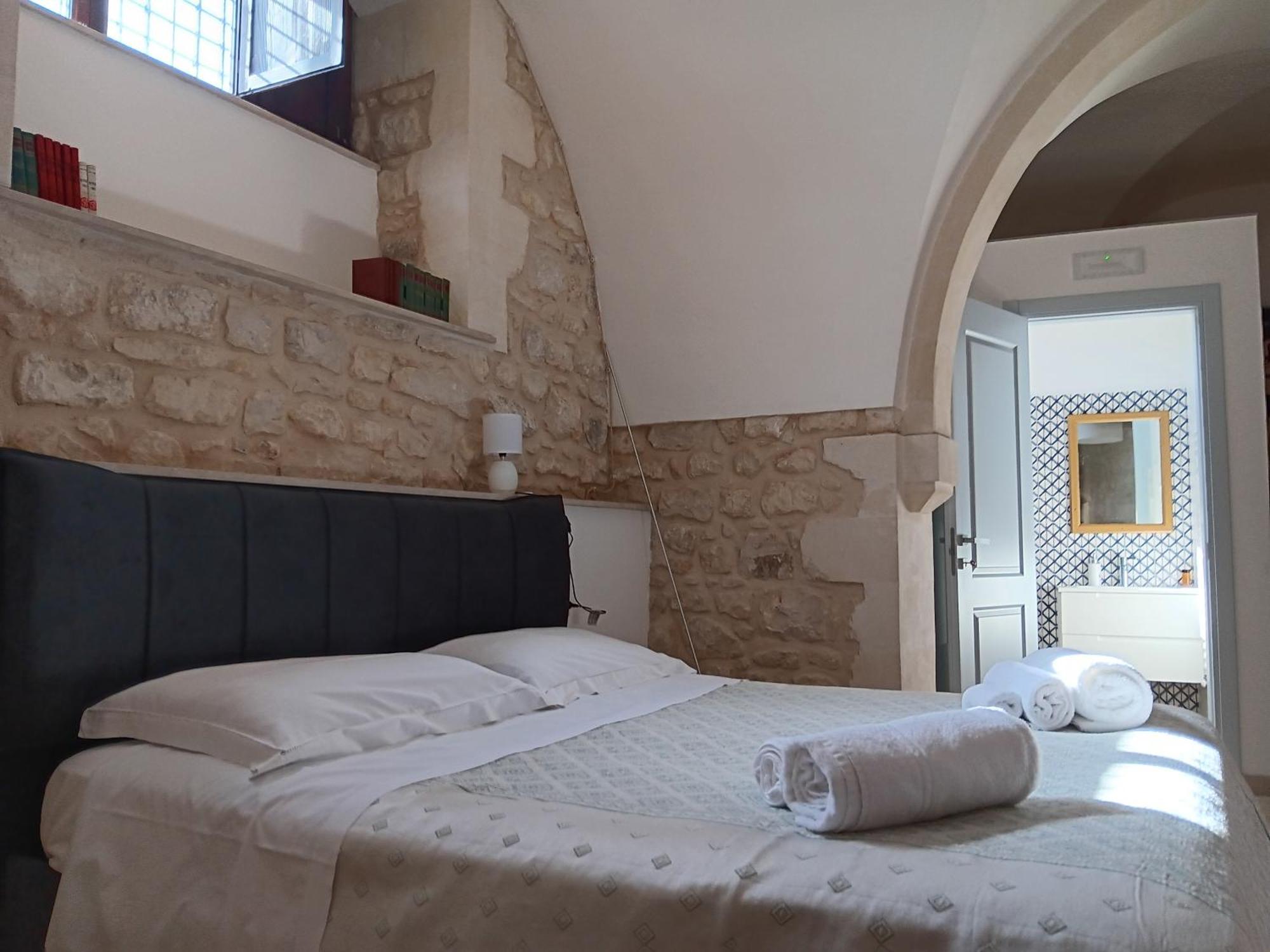 לינה וארוחת בוקר מודיקה Casa Sipione Papa מראה חיצוני תמונה